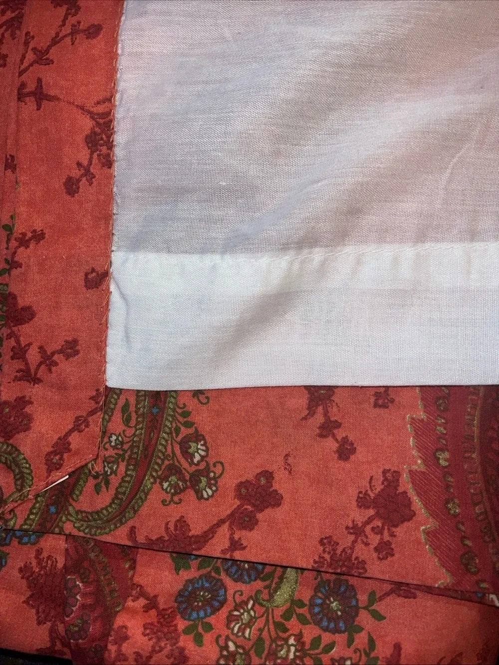 2 pair “Raj” Red Paisley Floral Rod Pocket Drapery Drapes Curtains Panels 40x84”